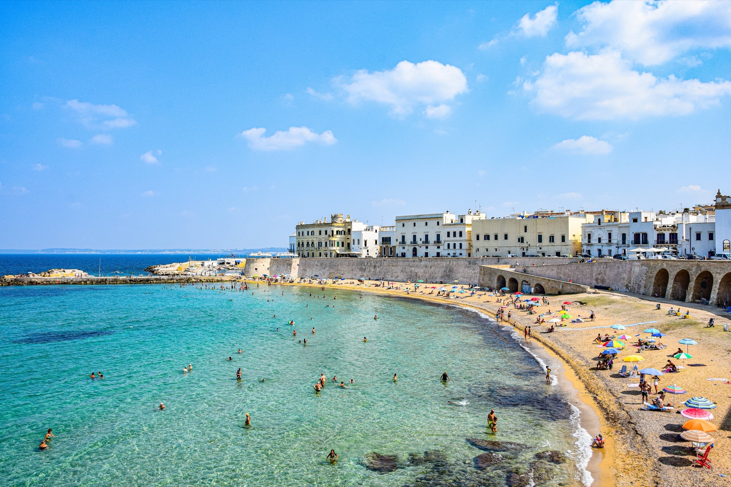 Spiaggia della Purità e centro storico di Gallipoli